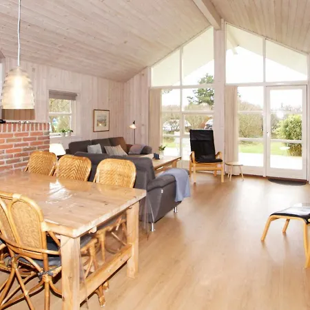 Three-bedroom Holiday In 83 Tatil Evi Hemmet